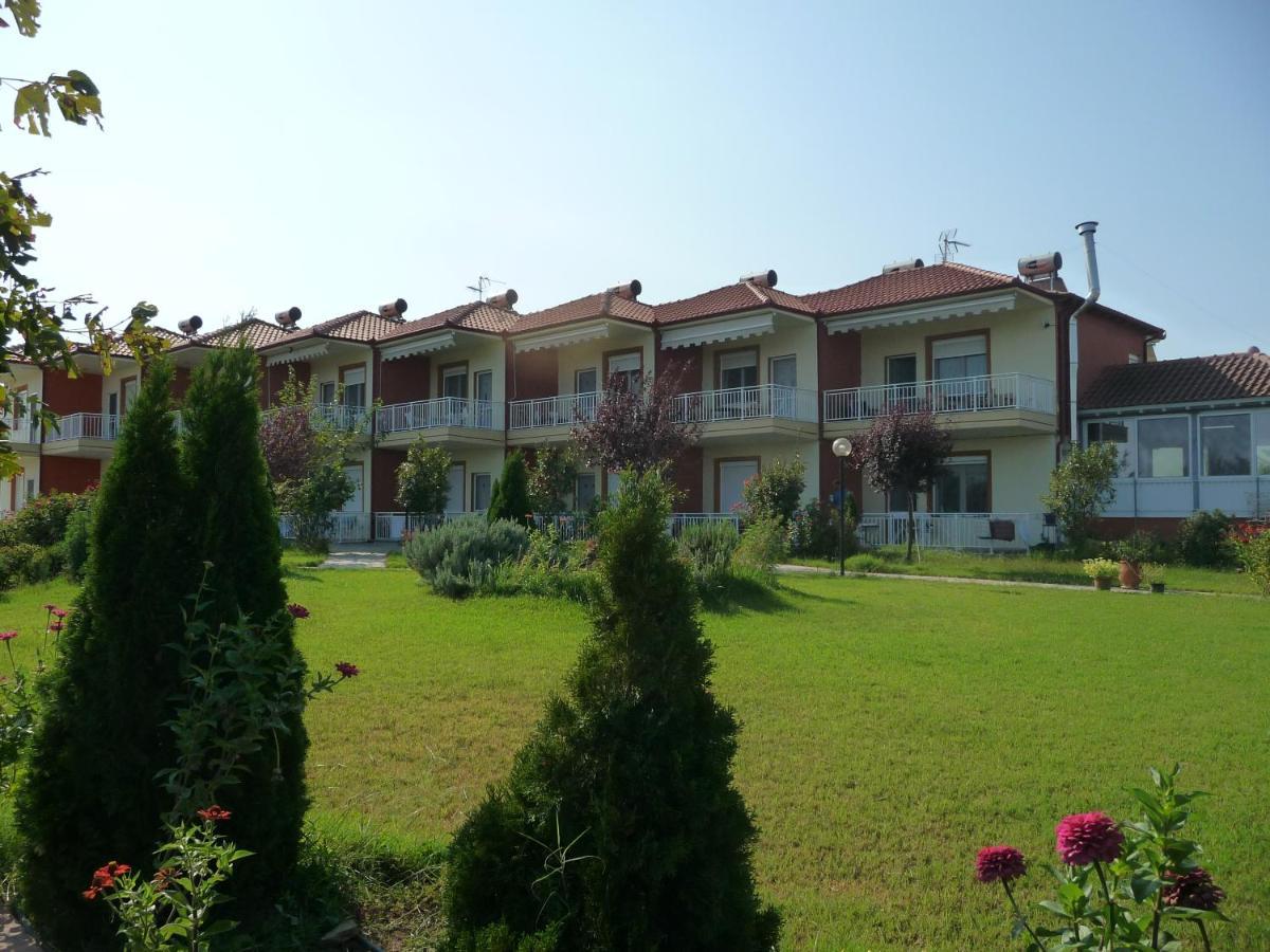 Daniel Studios Kallithea  Luaran gambar